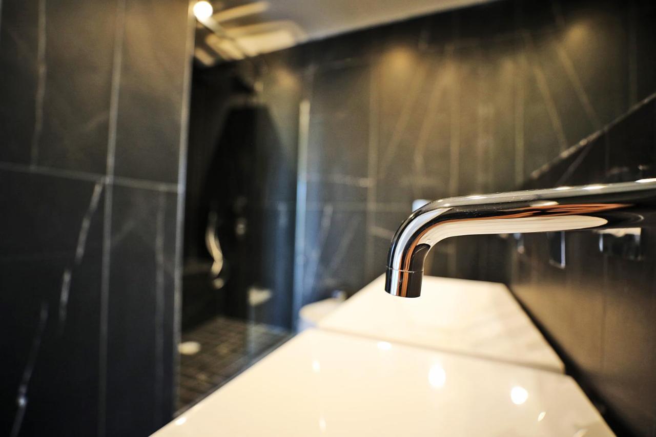 President Plaza Vip Suite Spa By Babylon Stay ナポリ エクステリア 写真